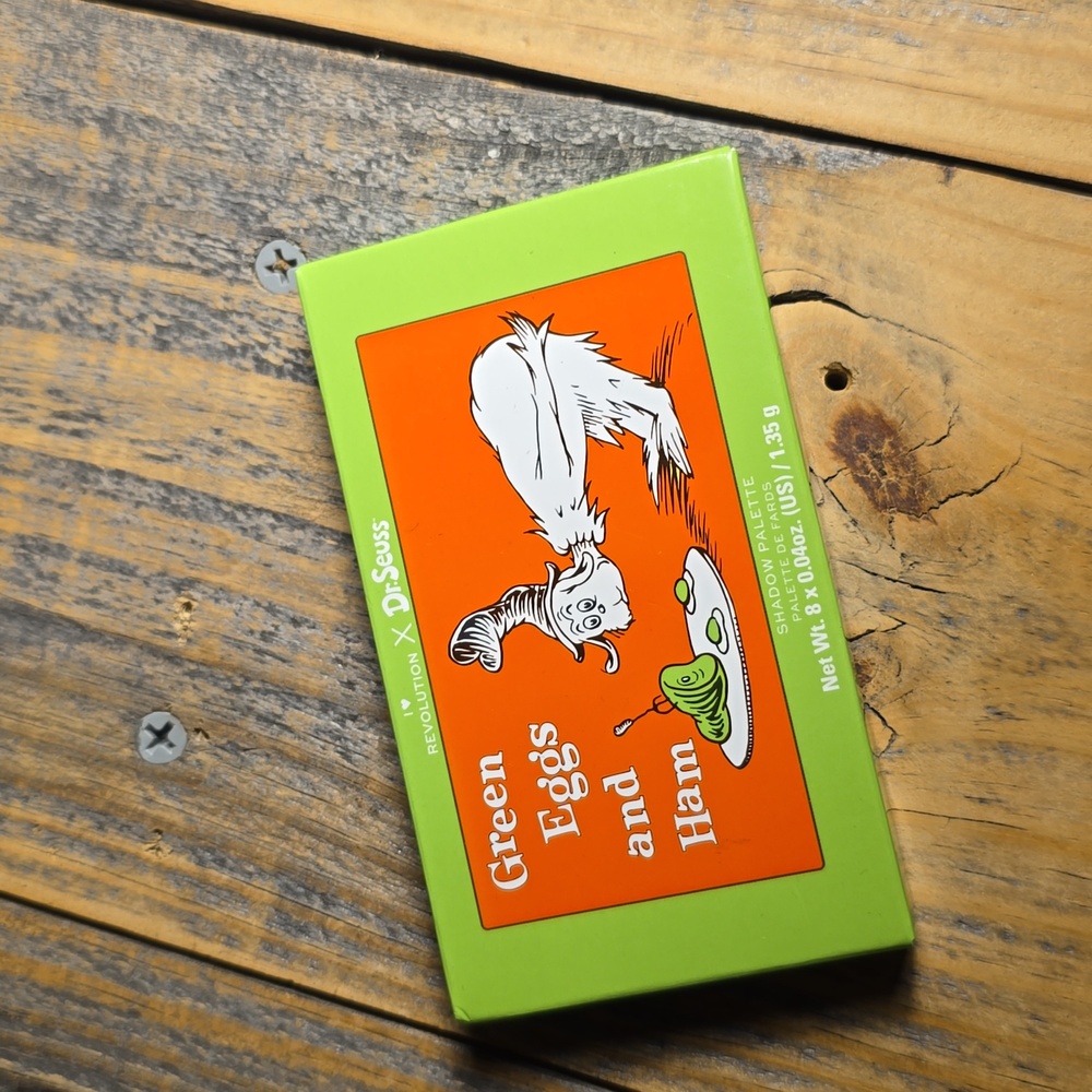 I Heart Revolution Dr. Seuss Green Eggs & Ham Eyeshadow New